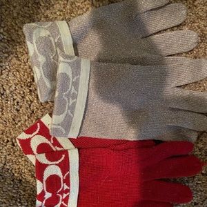 Coach winter gloves